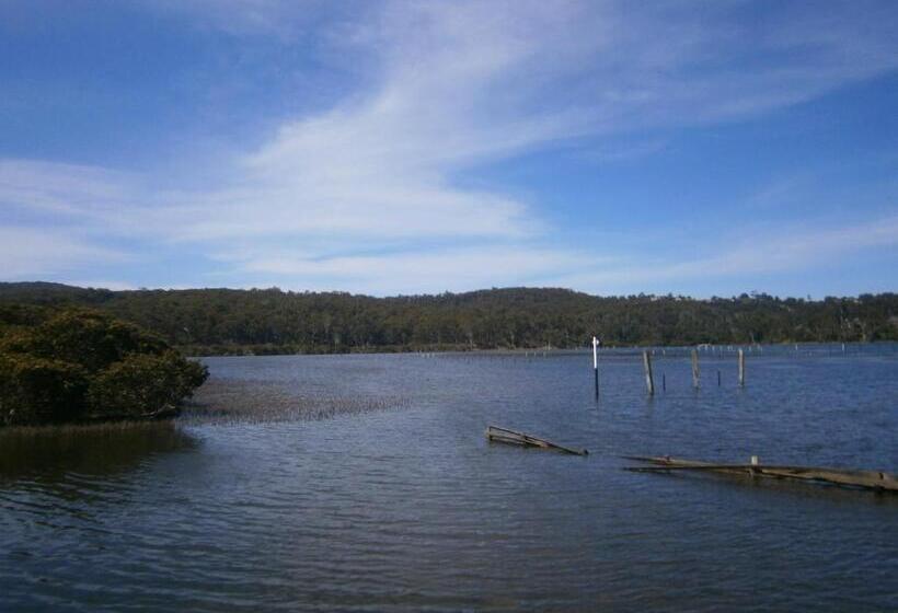 חדר סטנדרט נוף לגינה, Top Of The Lake Holiday Units