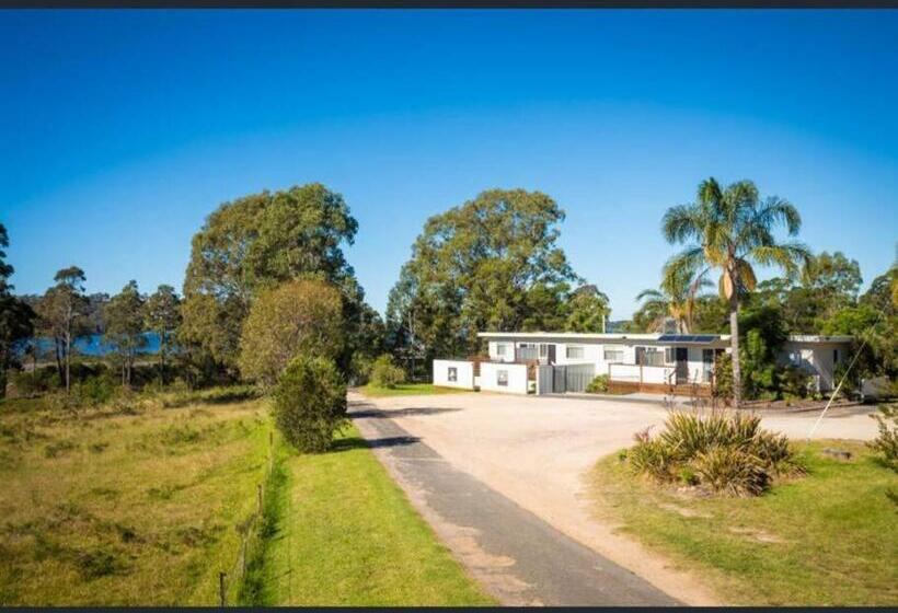 דירת חדר בקומת קרקע, Top Of The Lake Holiday Units