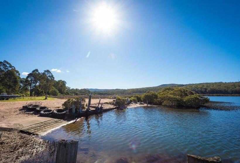 דירת חדר בקומת קרקע, Top Of The Lake Holiday Units