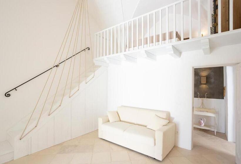 سوئیت پرزیدنت, Masseria Borgo Mortella