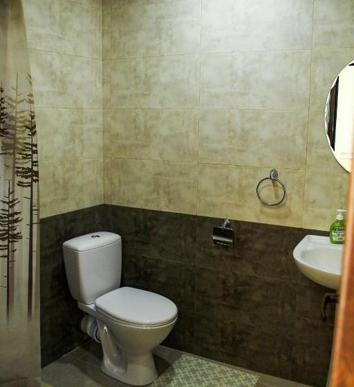 스위트, Bee Lucky Hostel And Tours