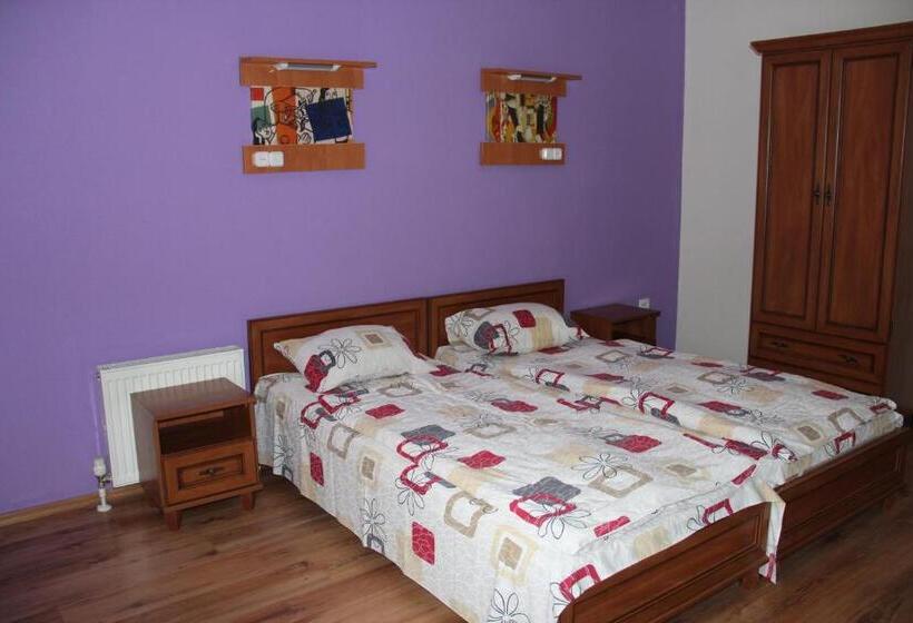 غرفة كومفورت, Gala