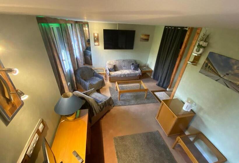 스위트 킹사이즈 침대, Le Relais Du Haras   Deauville