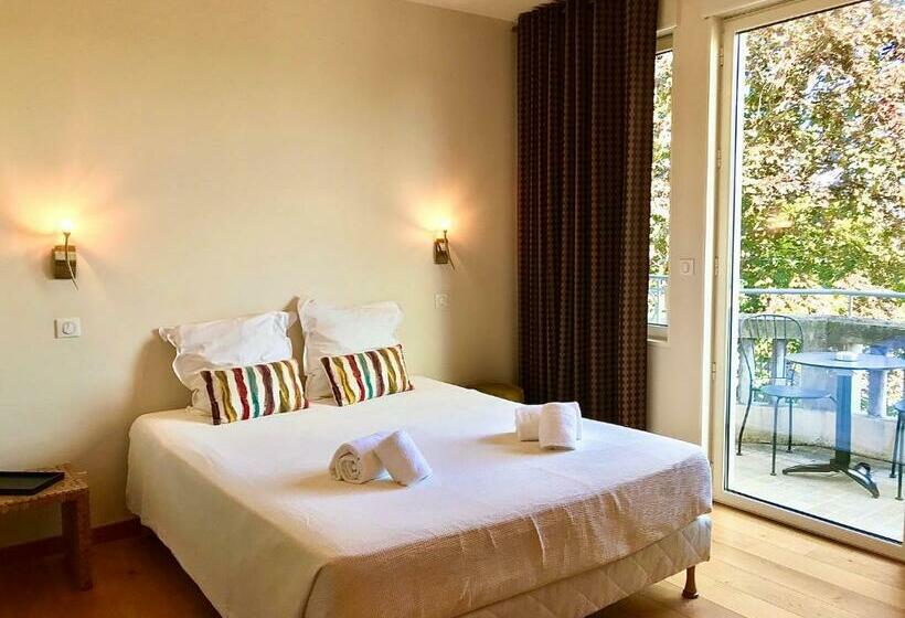 غرفة قياسية مزوَّدة بشُرفة, Villa Elisa M