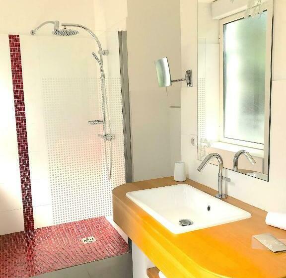 غرفة قياسية, Villa Elisa M