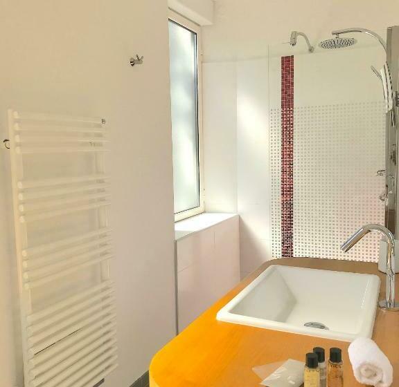 غرفة قياسية, Villa Elisa M