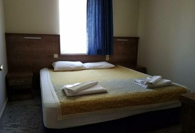 Habitació Quàdruple Deluxe, Irem Apart