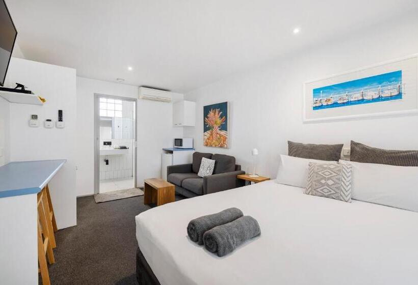 غرفة قياسية, Moody's Motel