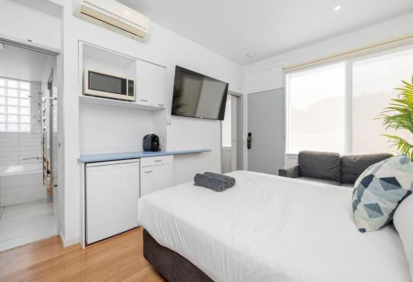 جناح عائلي, Moody's Motel