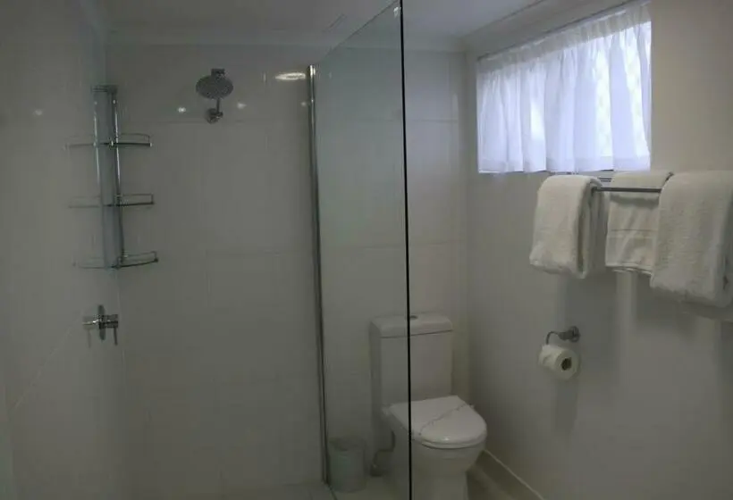 اتاق خانوادگی, Park View Motel