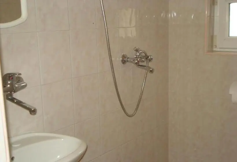 デラックスルーム, Kupenova Guest House