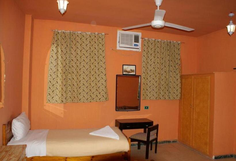 اتاق استاندارد, Ramsess Hostel