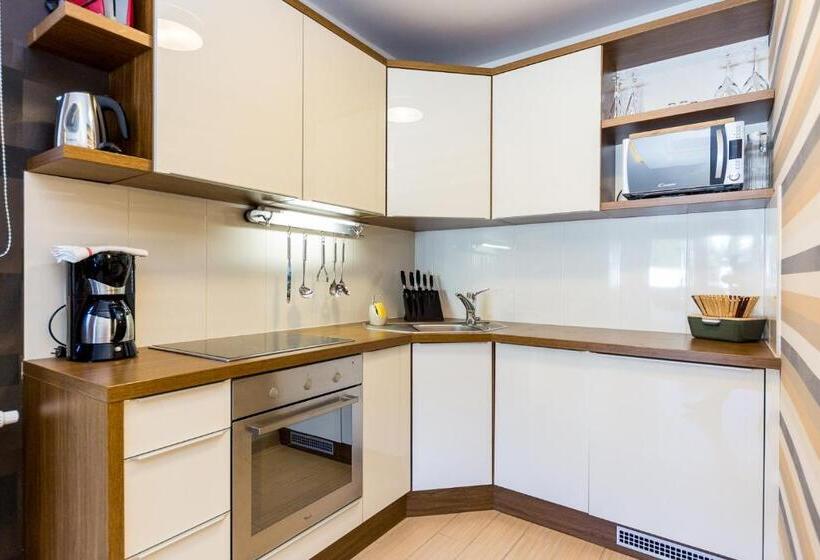 ４ベッドルームアパートメント, Sissi Park