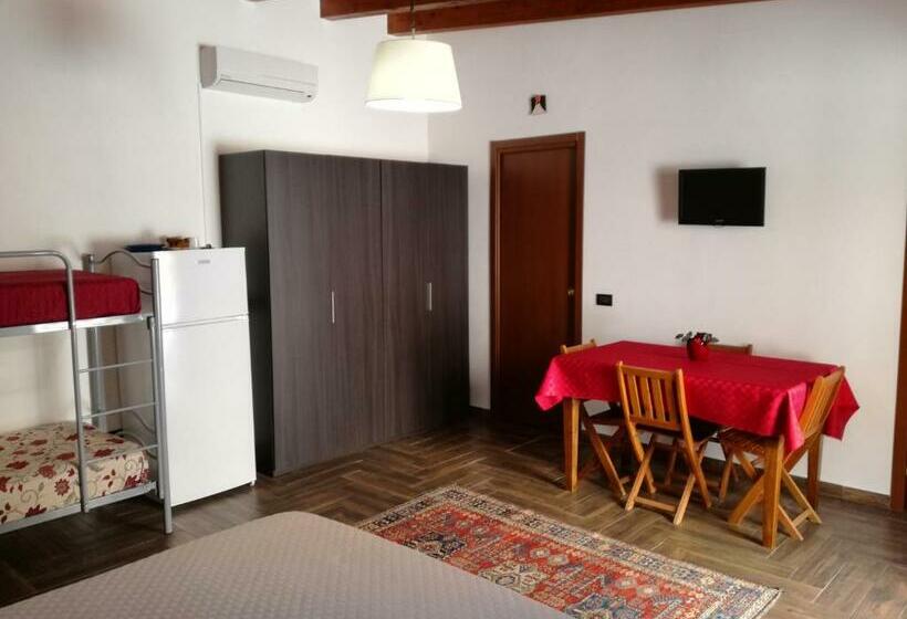 디럭스 4인 룸, Molinello Station