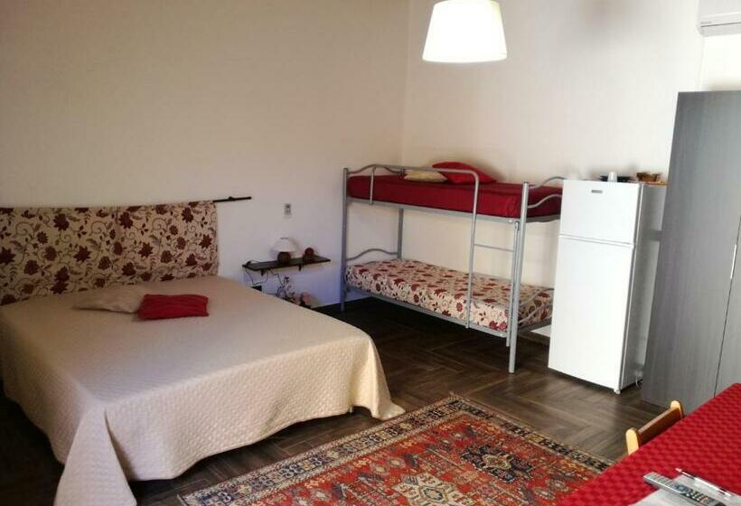 Quarto Quádruplo Deluxe, Molinello Station