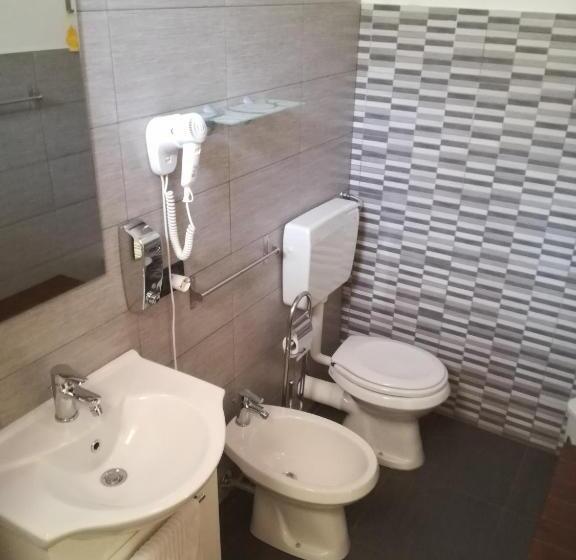 디럭스 4인 룸, Molinello Station