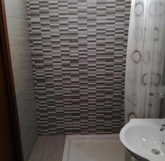 Quarto Quádruplo Deluxe, Molinello Station