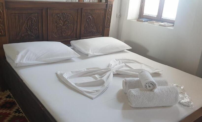 غرفة قياسية ثلاثية, Silver Hill Guesthouse