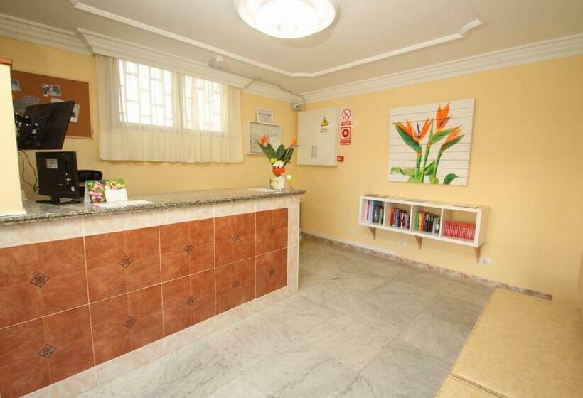 带1个卧室带泳池的公寓, Apartamentos Strelitzias