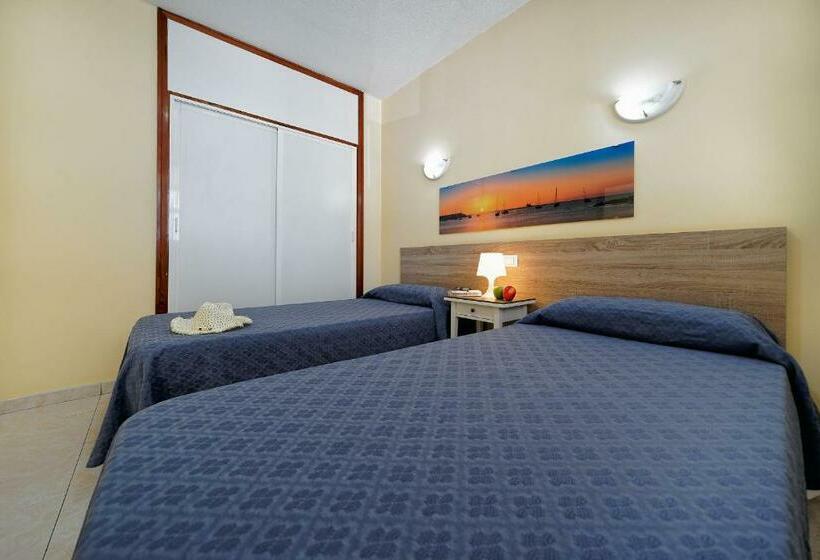 Апартаменты 1 Спальня Вид на Бассейн, Apartamentos Strelitzias