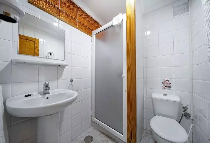 プールの見える１ベッドルームアパートメント, Apartamentos Strelitzias