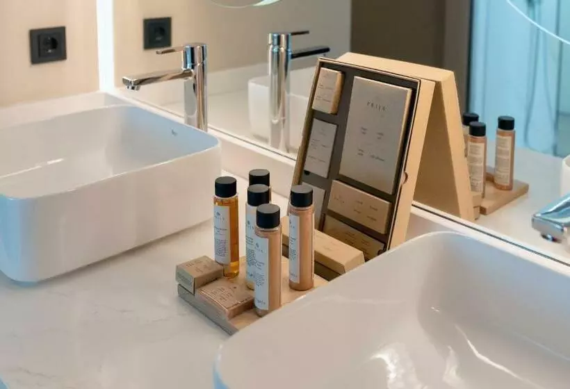 Deluxe Suite Sea View, Arrecife Gran Hotel & SPA