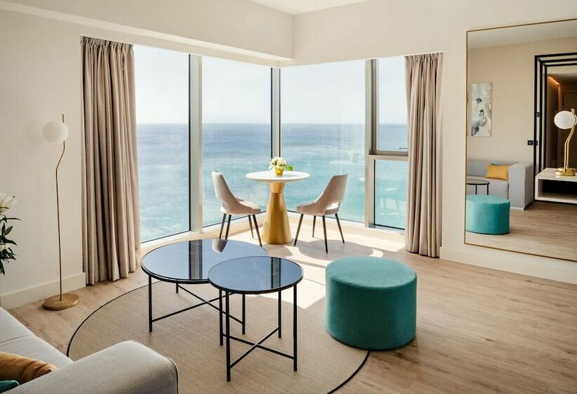 סוויטת דלוקס נוף לים, Arrecife Gran Hotel & SPA