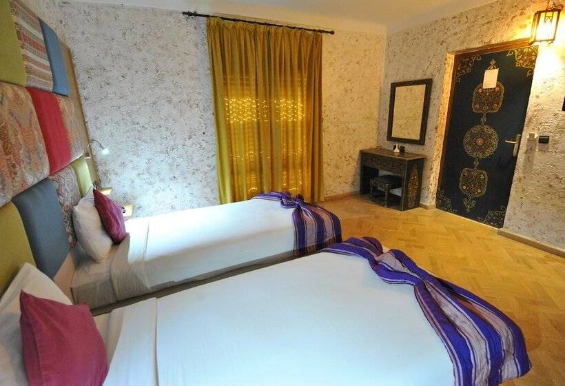 标准间, Al Jasira