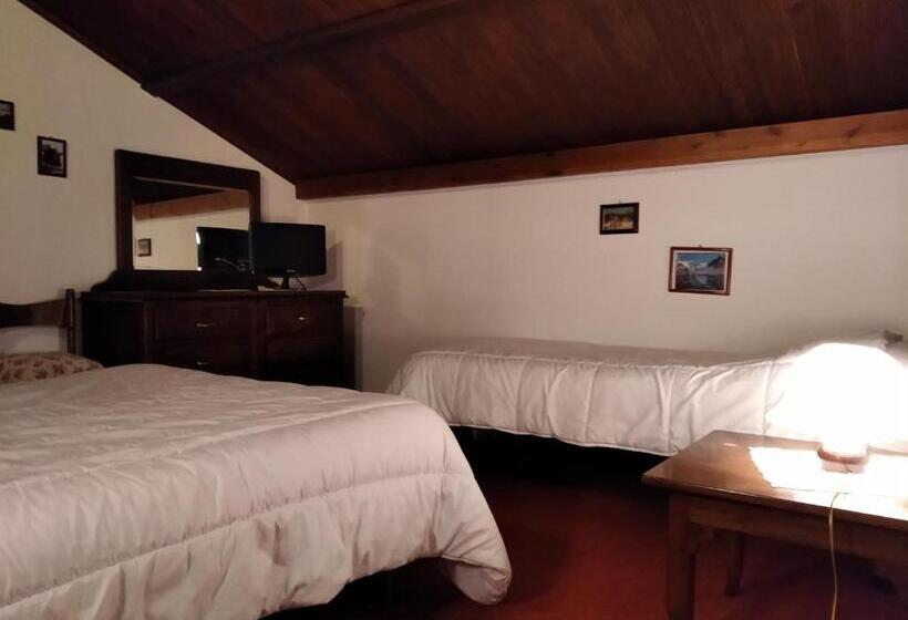 스탠다드 트리플 룸, Albergo Martinet