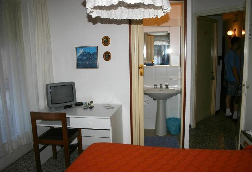 스탠다드 싱글 룸, Albergo Martinet