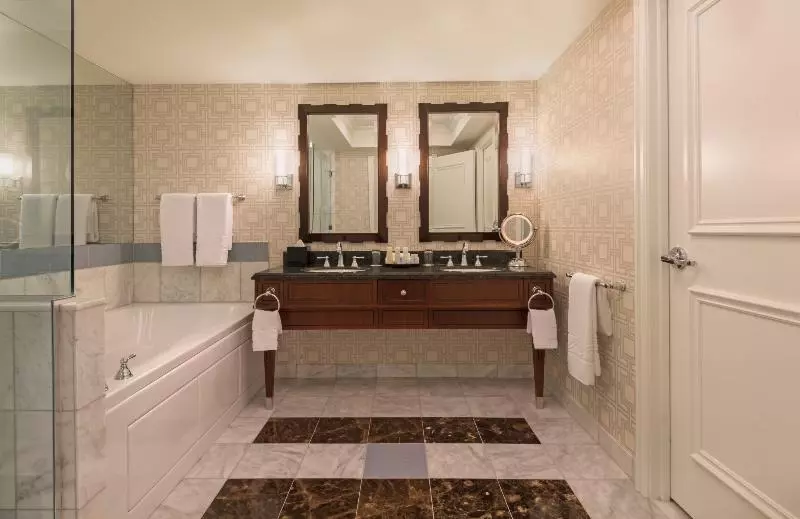 キングサイズベッドのデラックスルーム, Americinn By Wyndham Douglas/saugatuck