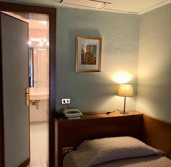 اتاق استاندارد یک نفره, Arcadia