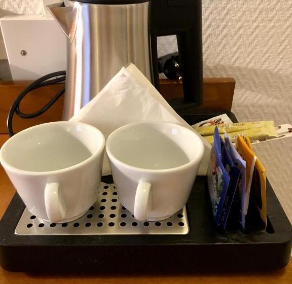 اتاق استاندارد سه نفره, Arcadia