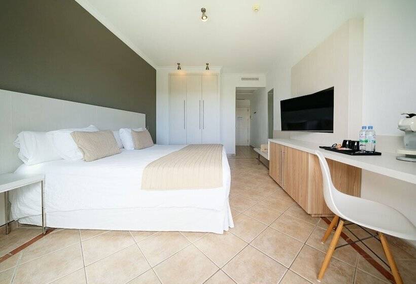 Номер Стандарт Вид на Гольф, Bull Vital Suites & Spa Boutique Hotel - Adults Only
