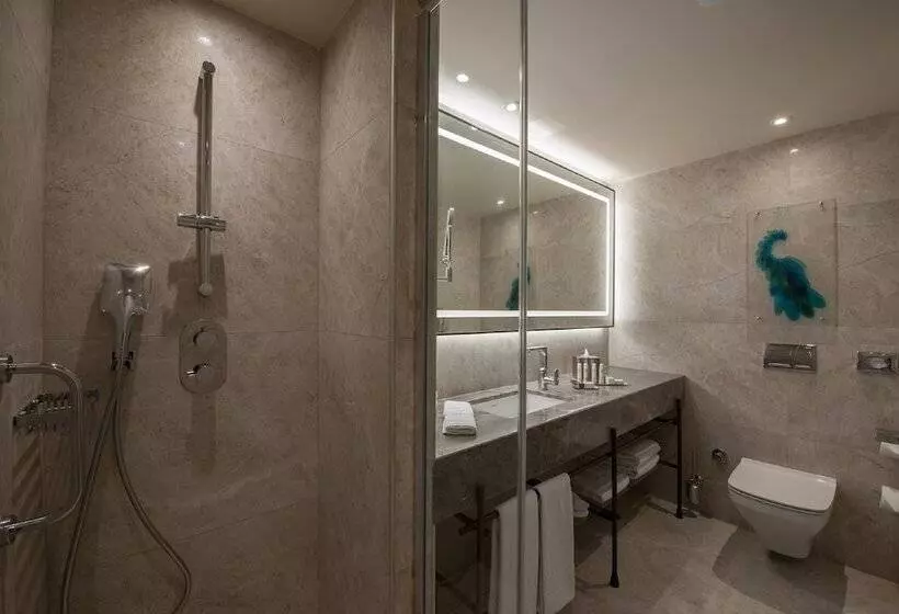 デラックスルーム, Doubletree By Hilton Hotel Istanbul   Sirkeci