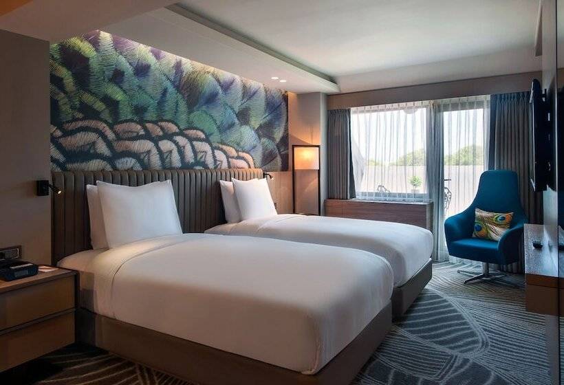اتاق لوکس با بالکن, Doubletree By Hilton Hotel Istanbul Sirkeci