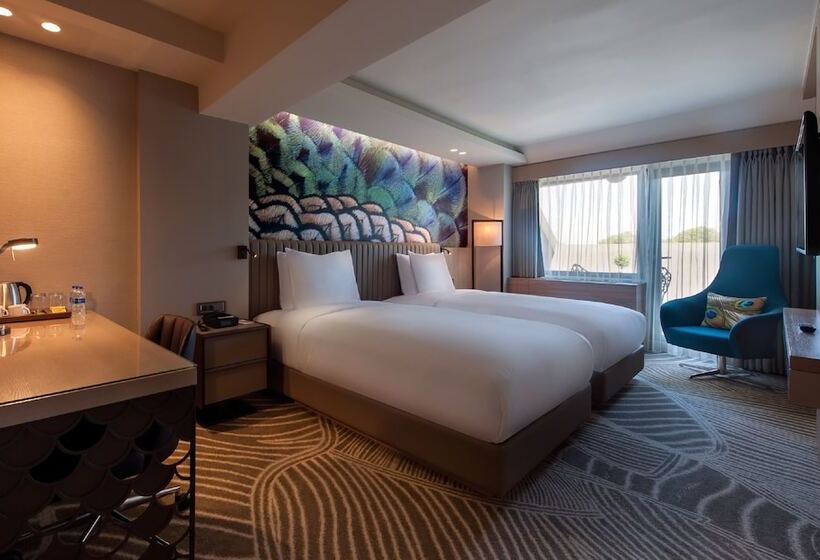 اتاق لوکس با بالکن, Doubletree By Hilton Hotel Istanbul Sirkeci