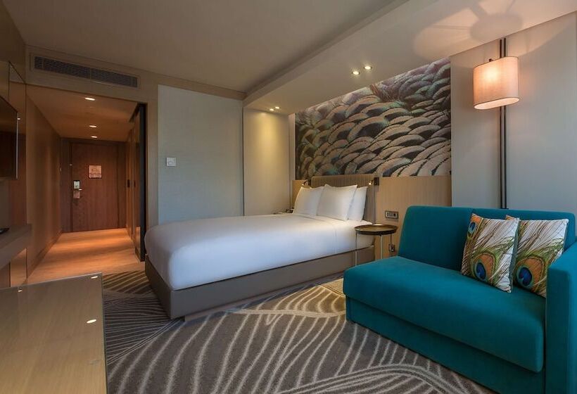اتاق لوکس با بالکن, Doubletree By Hilton Hotel Istanbul   Sirkeci