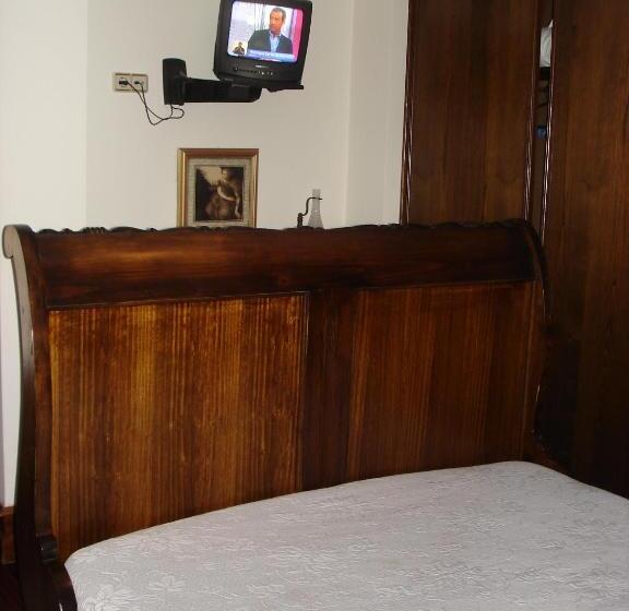 اتاق استاندارد, Falcao De Mendonca