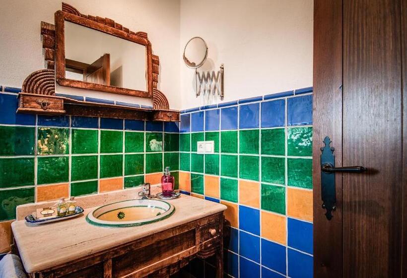 غرفة قياسية مزوَّدة بجاكوزي, La Garapa