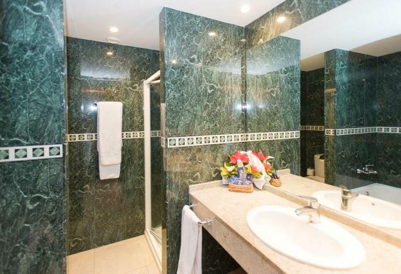 חדר סטנדרט לשלושה, La Palma Princess