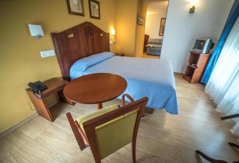 חדר סטנדרט לשלושה, Las Cruces