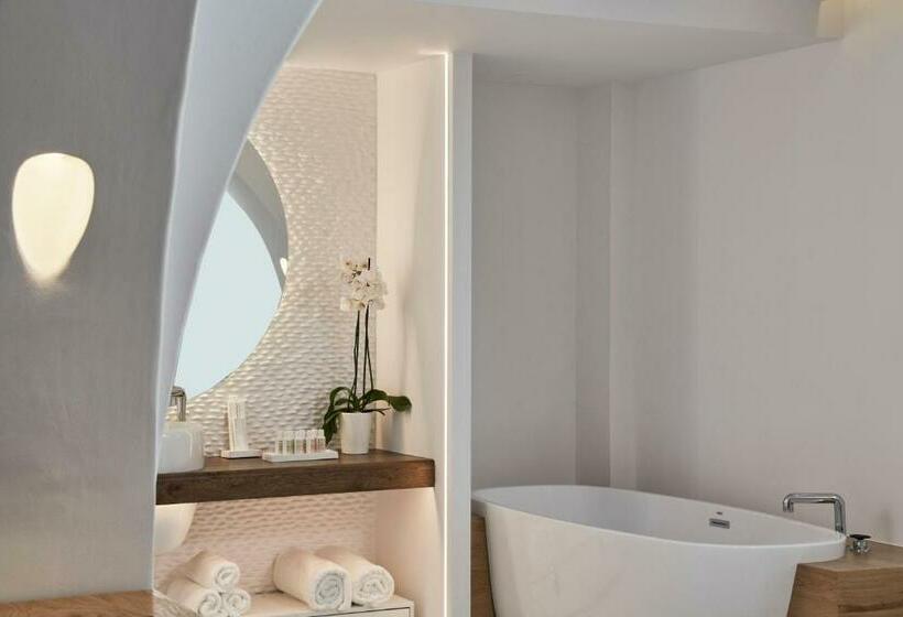 Suite Vista Mar, Nikki Beach Resort & Spa Santorini