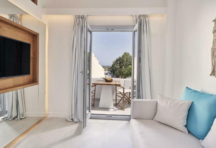Suite Vista Mar, Nikki Beach Resort & Spa Santorini