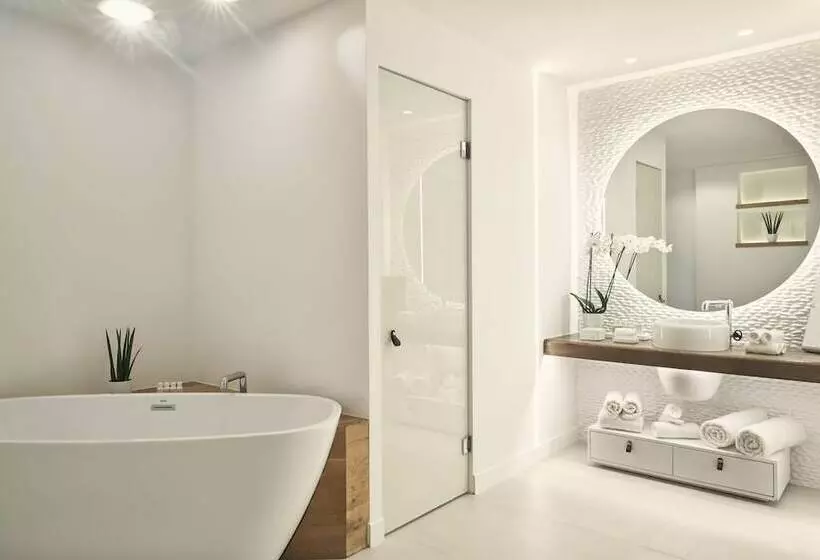 سوییت با چشم‌انداز دریا, Nikki Beach Resort & Spa Santorini