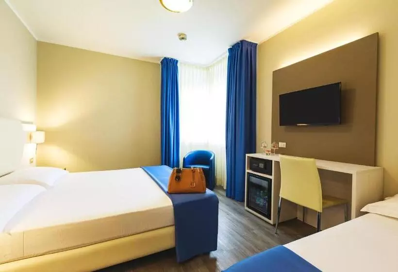 اتاق استاندارد سه نفره, Oleggio Malpensa