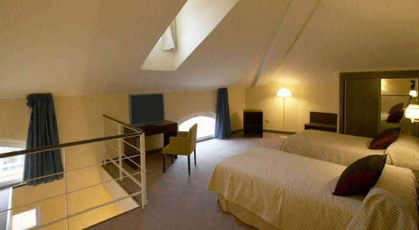 اتاق لوکس, Rice Palacio De Los Blasones