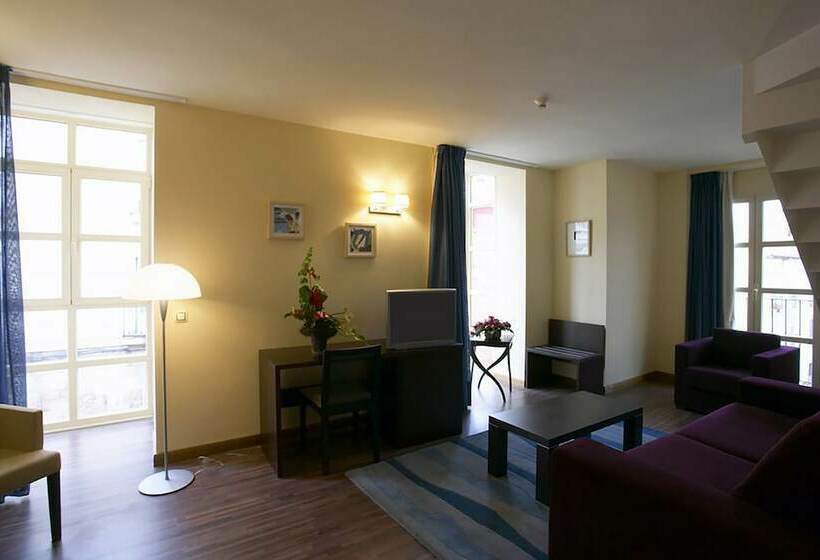 سوییت دوبلکس, Rice Palacio De Los Blasones