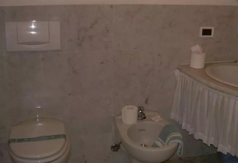 スタンダード4人部屋, Piccolo Hotel Olina
