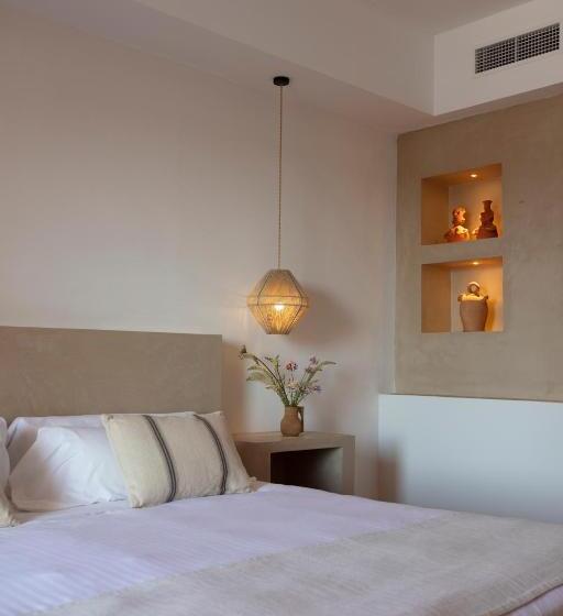 标准间, Can Arabí Adults Only